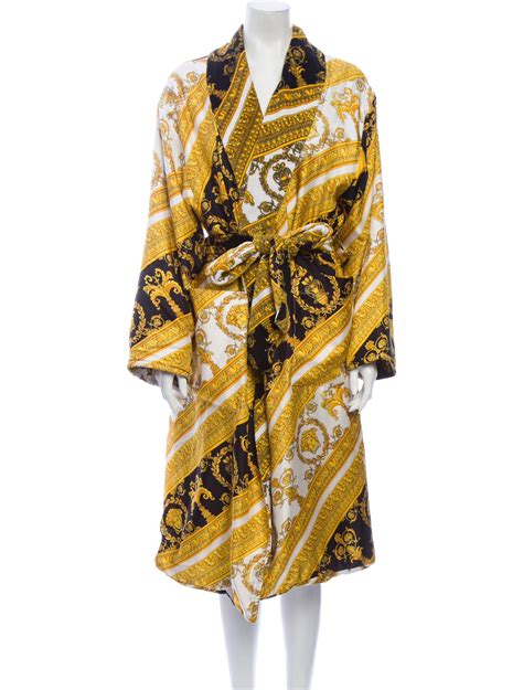 long versace robe|Versace knockoff robe.